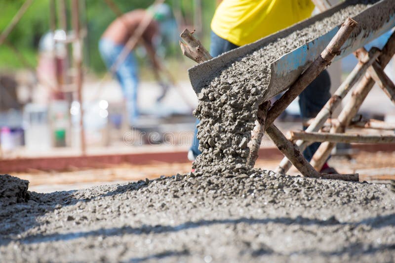 Les avantages du béton prêt à l’emploi livré en camion par rapport au béton préparé sur site en Tunisie