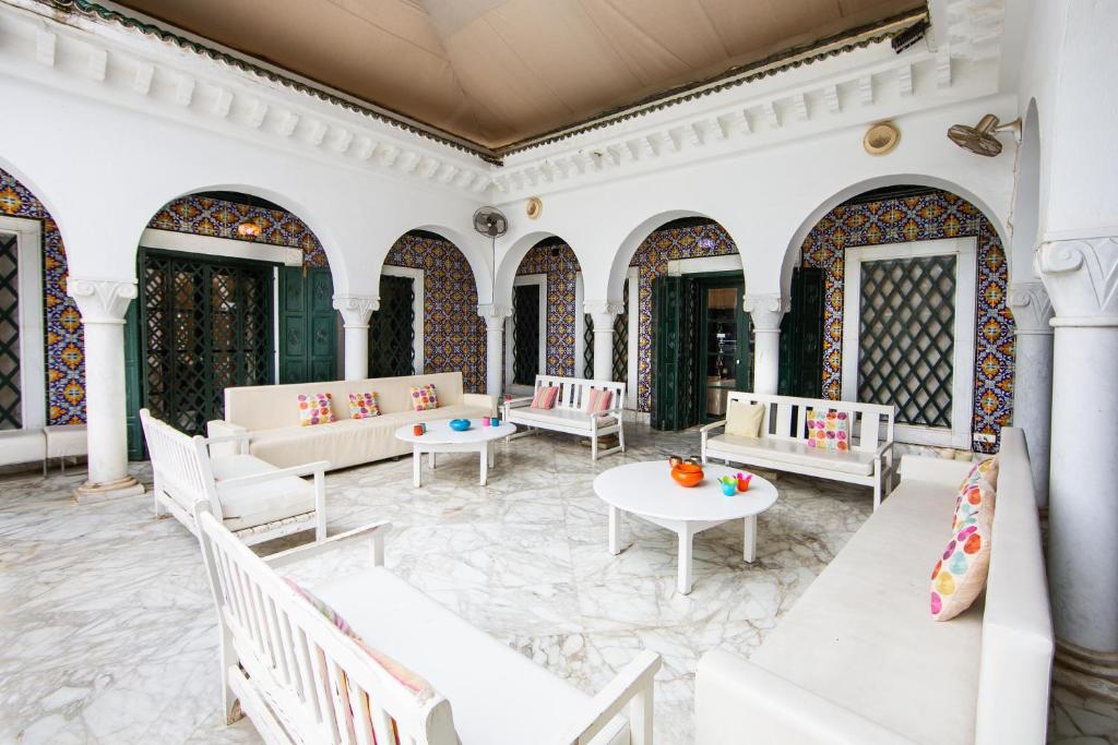Le style arabesque : élégance et authenticité dans l’architecture tunisienne