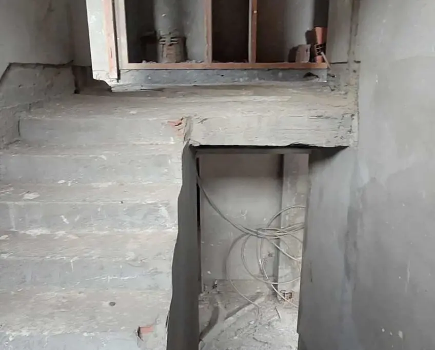 Vente de maison inachevée à la cité el wafa elmrezga