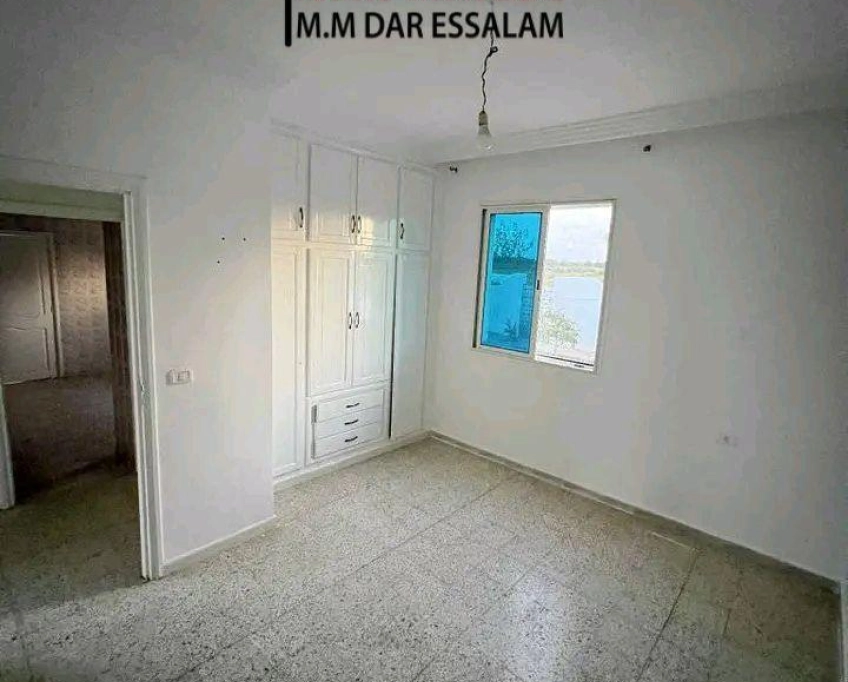 Maison indépendante près de la route principal