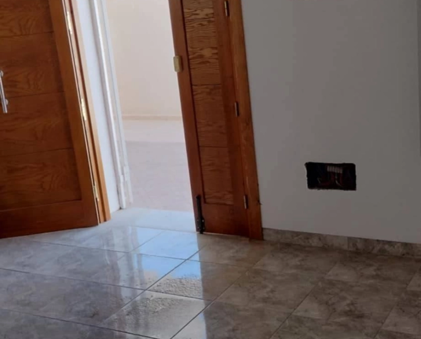 Maison indépendante première main près de la mer à vendre