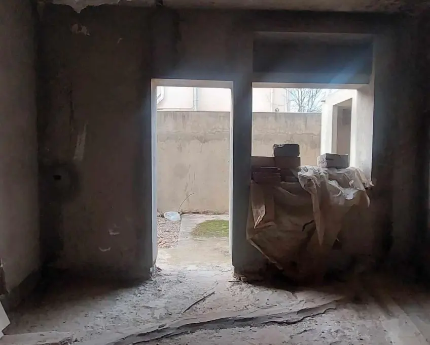 Vente de maison inachevée à la cité el wafa elmrezga