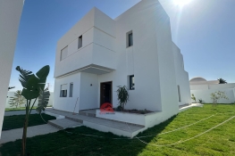 Villa avec piscine à mezraya djerba za - réf v620