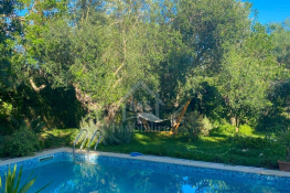 Location estivale: grande villa meublée avec piscine à louer 51355351