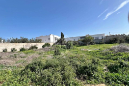 Un terrain de 650 m² dans la zone de sidi mahressi à vendre 51355351