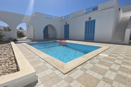 Petite villa avec piscine à midoun djerba zu - réf v716