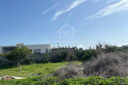 Un terrain de 650 m² dans la zone de sidi mahressi à vendre 51355351
