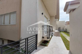 Duplex s+3 avec jardin à la soukra mdl0631