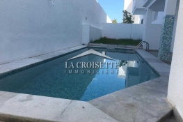 Duplex s+4 avec jardin et piscine à la marsa mdl0008