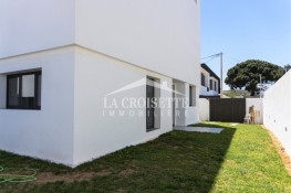 Villa s+4 à la soukra mvv0395