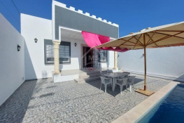 Une villa meublée avec piscine à vendre à hammamet 51355351