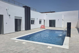 Villa à vendre - titre bleu - tezdaine djerba za - réf v722