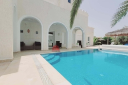 Villa avec piscine à djerba aghir zu - réf v681