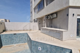 Appartement s+3 avec piscine à la soukra