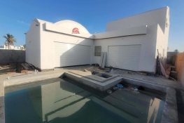 Villa avec piscine à djerba midoun zu - réf v683