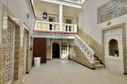Maison arabesque s+4 à vendre à béni khiar 51355351
