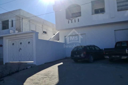 Maison s+3 avec local commercial à vendre à hammamet sud 51355351