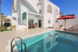 Villa avec piscine à la zone touristique midoun - réf l766