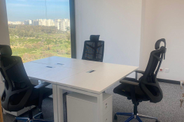 Un bureau au design remarquable pour 3 personnes à tunis, le golfe de tunis