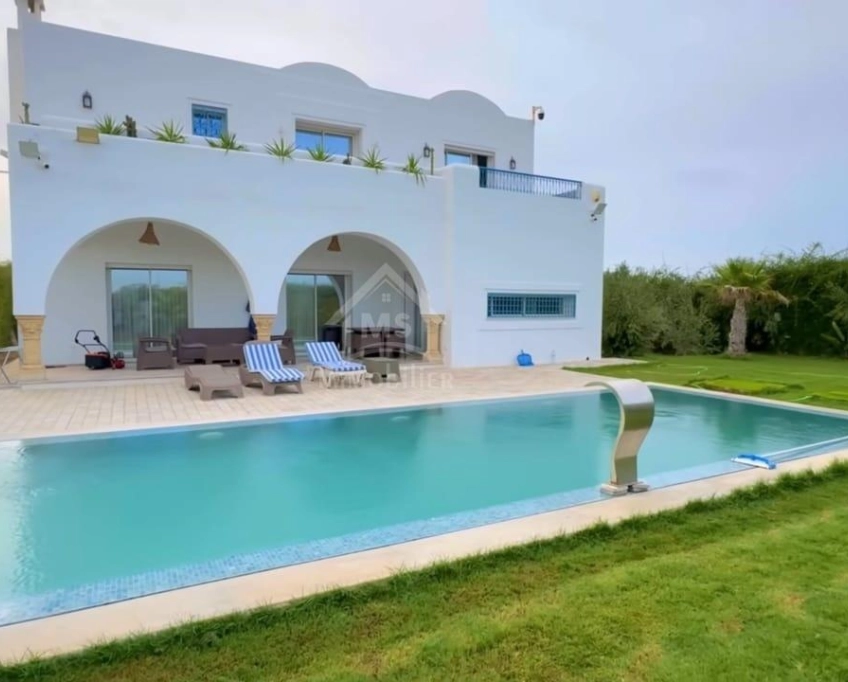 Ville de lux avec piscine à vendre à hammamet sud 51355351
