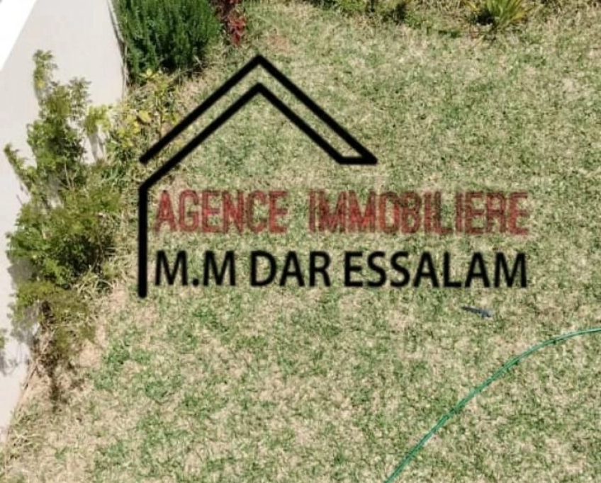 Maison indépendante avec un jardin près de la mer