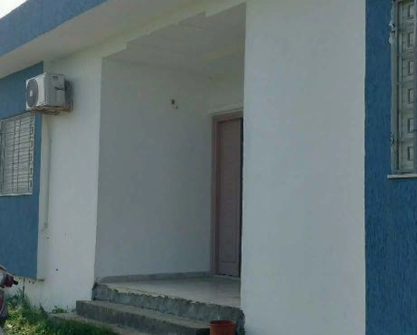 Deux maisons indépendantes près de la mer