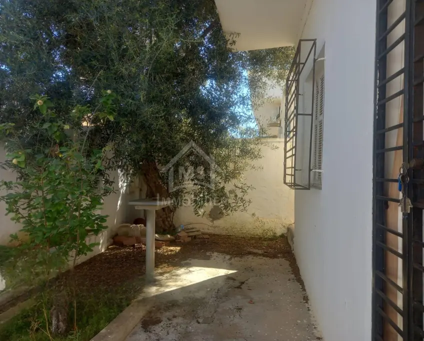 Maison s+2 avec un terrain à vendre à hammamet sud 51355351