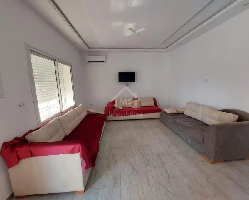 Une villa meublée avec piscine à vendre à hammamet 51355351