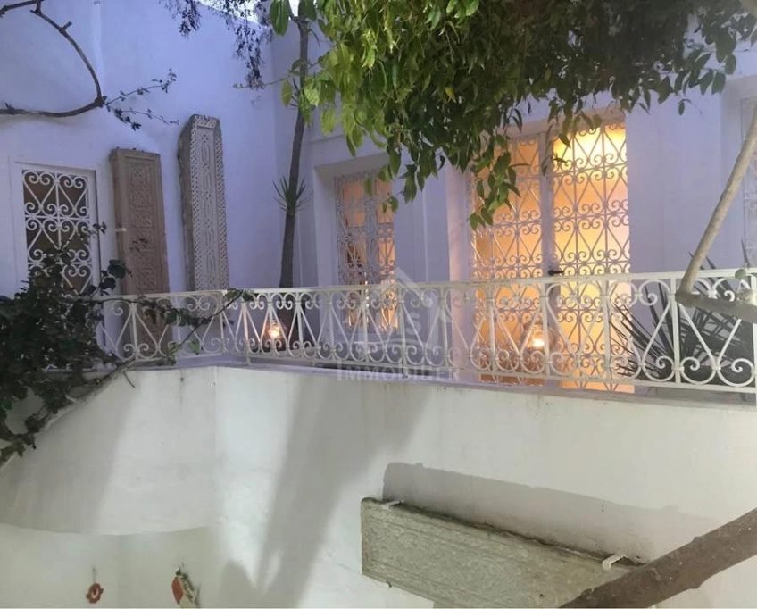 Maison arabesque s+2 meublée à vendre à hammamet centre 51355351