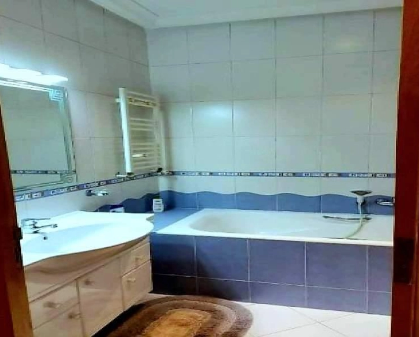 Excellent apt s1 meublé ennasr2 pour étranger y