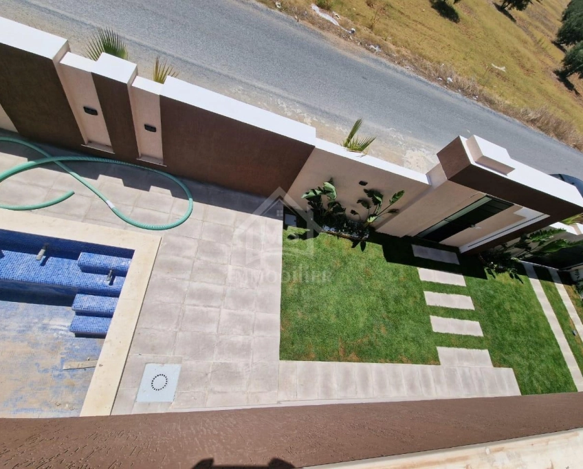 Un duplex s+5 avec piscine à hammamet sud à vendre 51355351