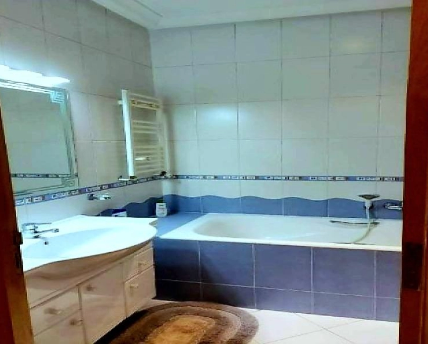 Excellent apt s1 meublé ennasr2 pour étranger y