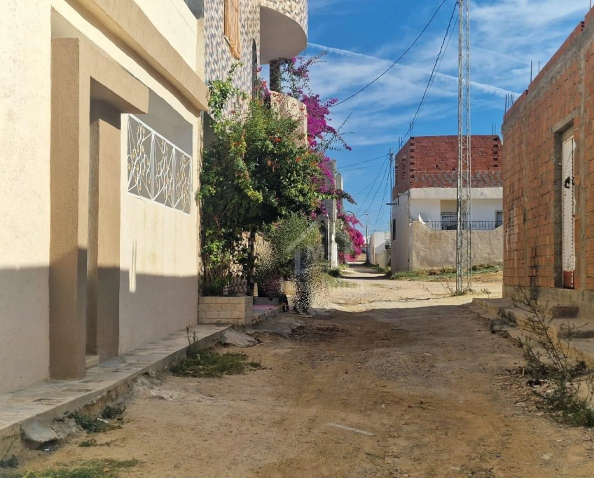 Maison s+2 à vendre à hammamet sud 51355351