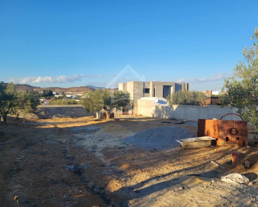 Terrain clôturé de 1269 m² à hammamet sud à vendre 51355351