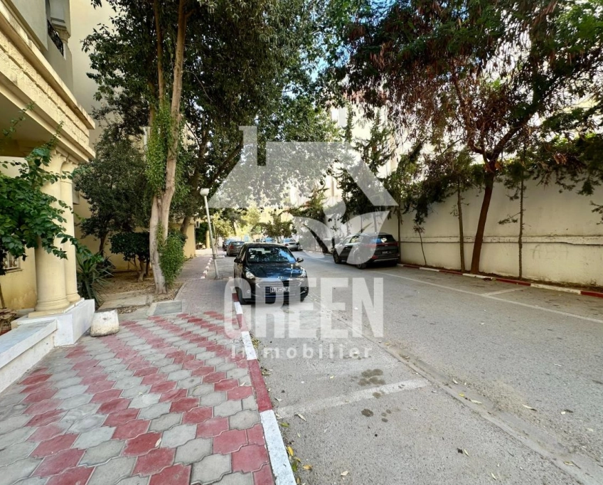 Appartement s+3 " zahra laouina "