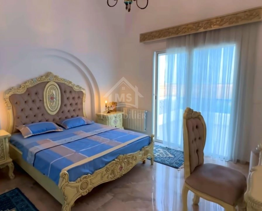 Ville de lux avec piscine à vendre à hammamet sud 51355351