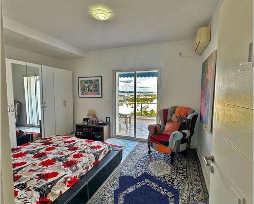 Duplex s+3 avec vue sur mer à gammarth supérieur