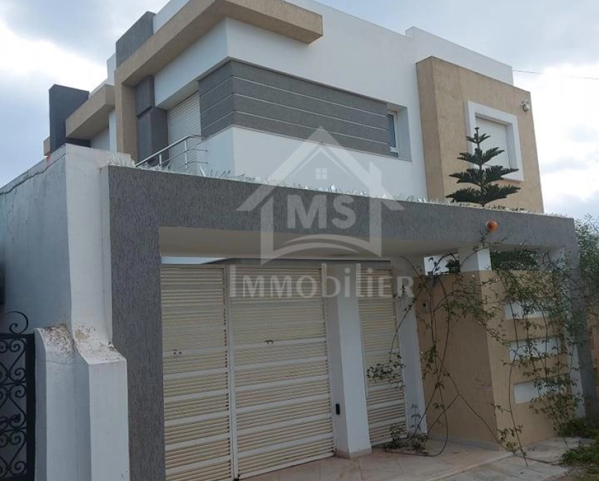 Terrain de 400 m² à vendre à hammamet zone théâtre 51355351