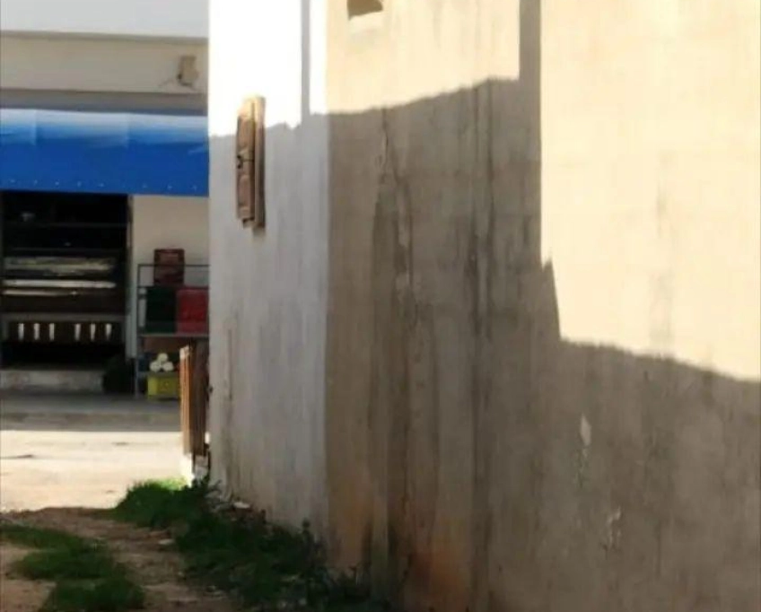 Deux garages près de toutes commodités à vendre