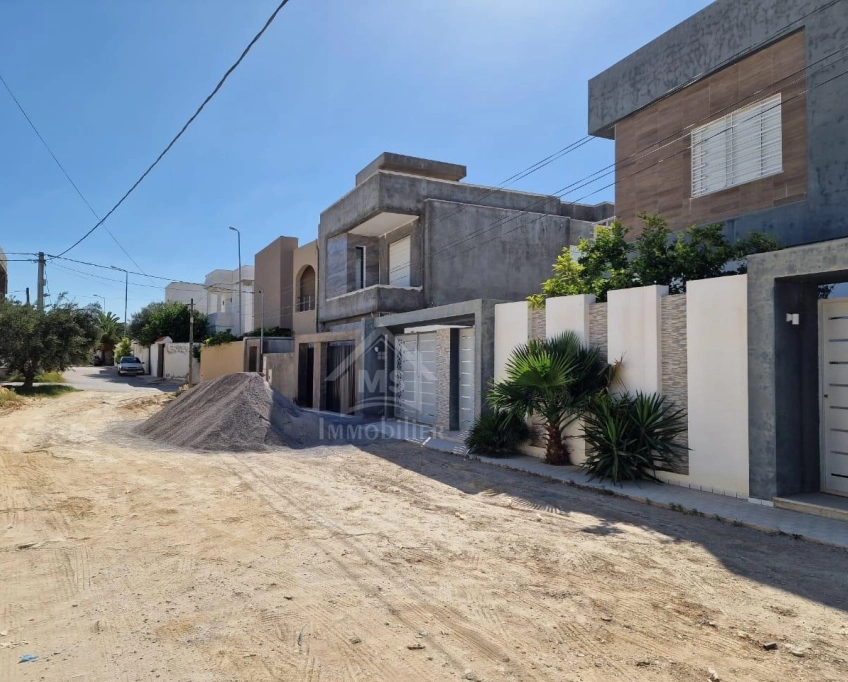 Terrain constructible de 520 m² à mrezga à vendre 51355351