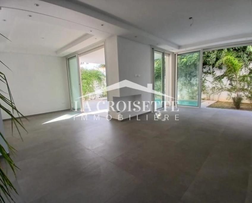 Villa s3 avec piscine à gammarth mvl0015