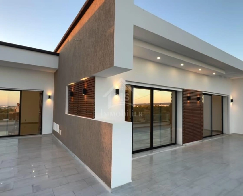 Villa s+4 toute neuve avec piscine à vendre à hammamet sud