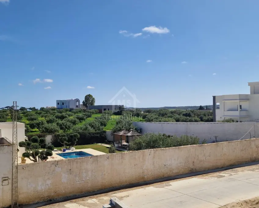 51355351للبيع أرض صبغة سكنية في الحمامات