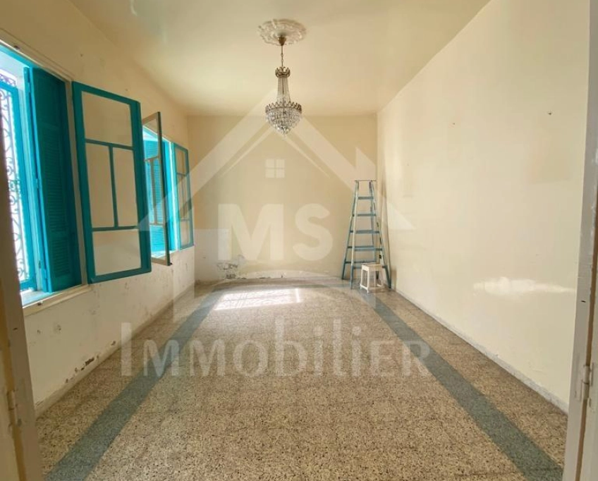 Maison arabesque s+3 avec patio et jardin à vendre 51355351