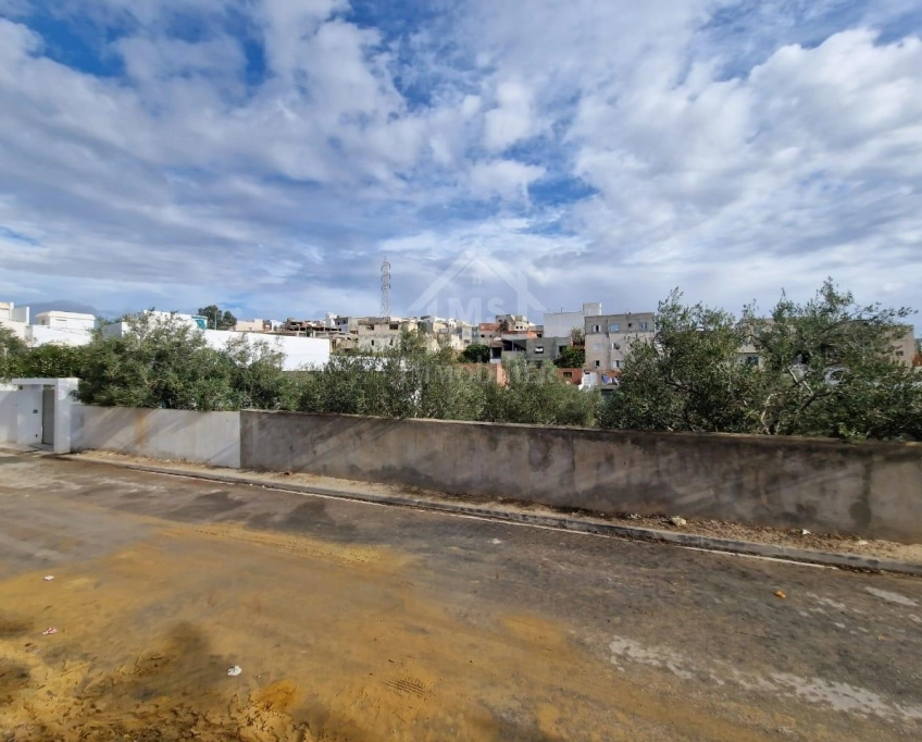 Terrain clôturé de 658 m² à hammamet nord à vendre 51355351