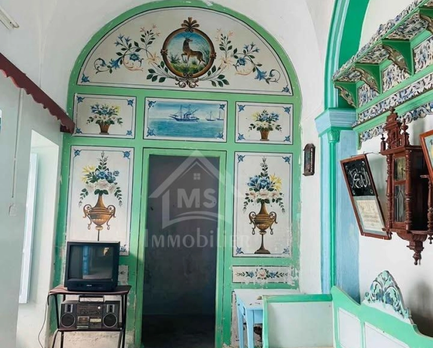 Une maison arabe avec garage à vendre à hammamet 51355351