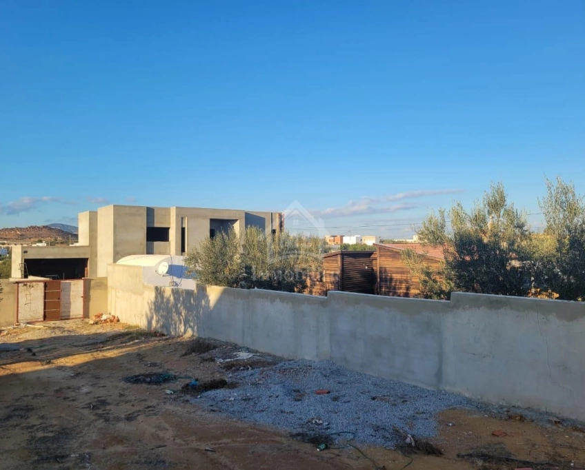 Terrain clôturé de 1269 m² à hammamet sud à vendre 51355351