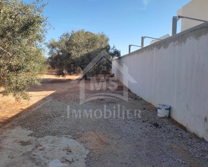 Terrain clôturé de 876 m² à hammamet sud à vendre 51355351