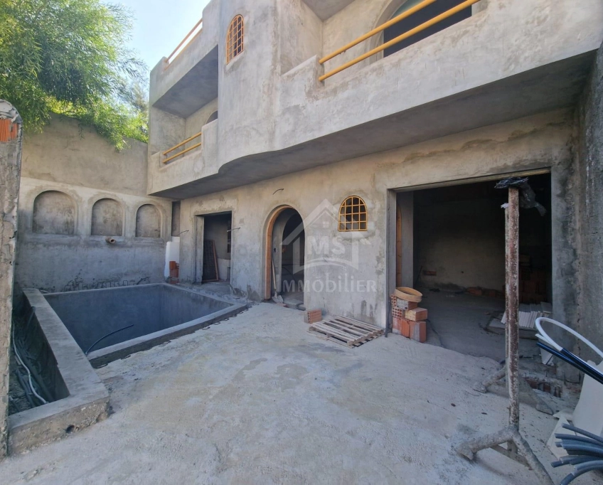 Duplex s+2 avec piscine encours de finition à vendre51355351