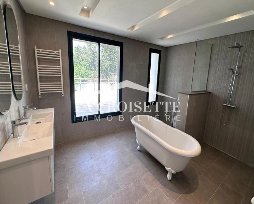 Villa s4 avec piscine à la soukra mvl0057